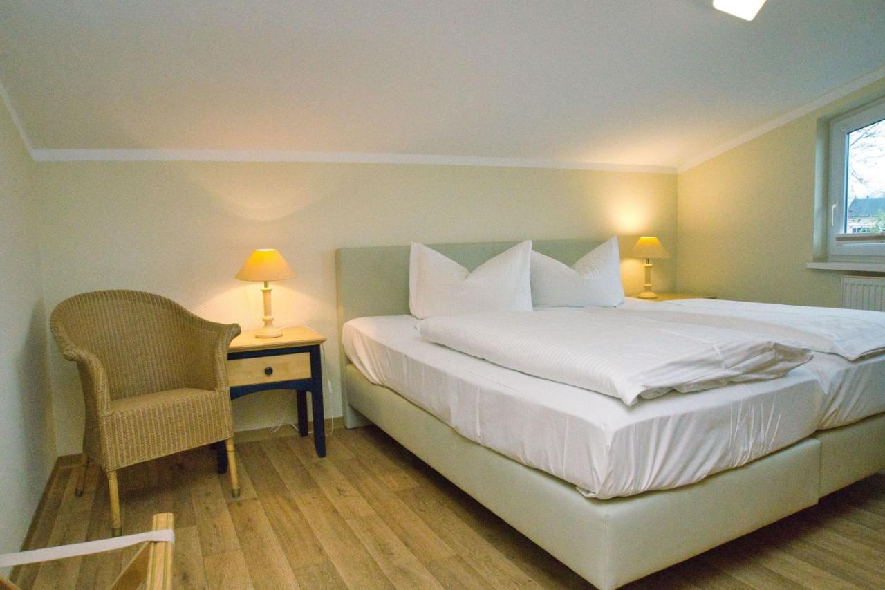 Mit Meerblick Und Balkon, Gratis Nutzung Vom Ahoi Erlebnisbad Und Sauna In Sellin - Meeresblick Fewo 39 Гёрен Экстерьер фото